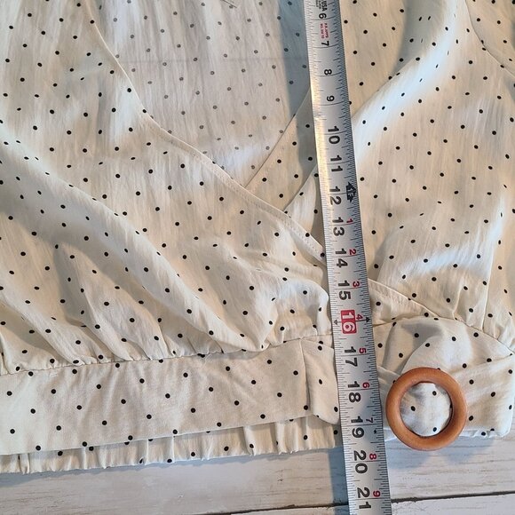 Francesca’s Ivory Black Dot Cropped Balloon Sleeve Blouse XL NWT Cottage - Picture 5 of 6